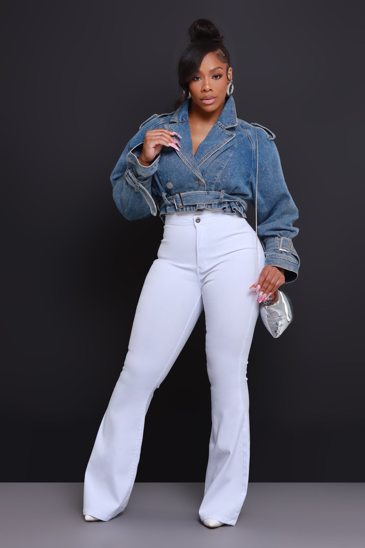 
              Super Swank High Rise Flare Stretchy Jeans - White
            