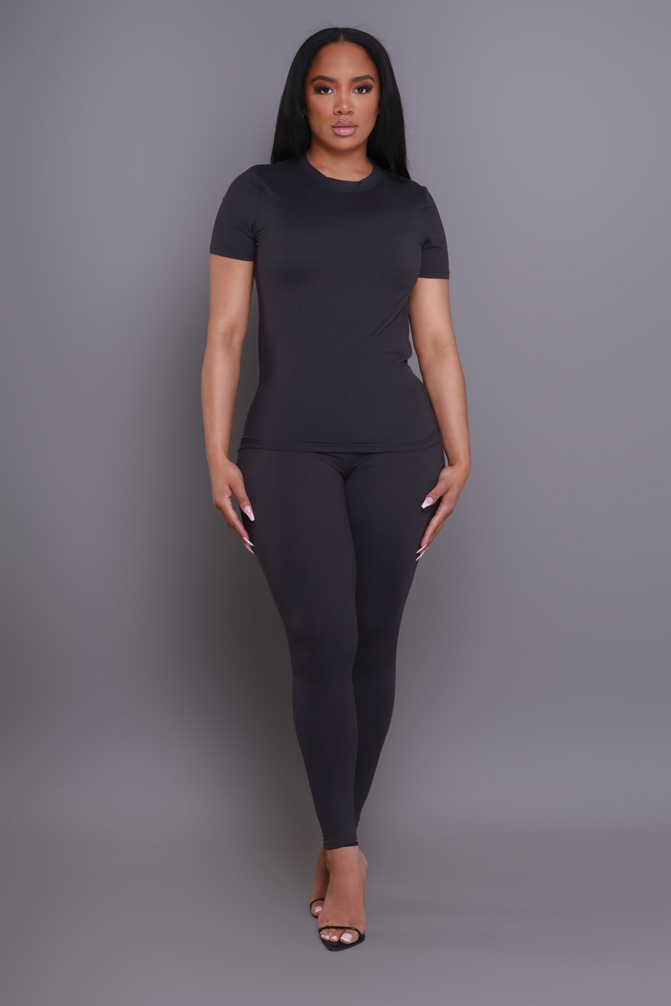 The 30 Second Set - Charcoal Grey Short Sleeve - Swank A Posh