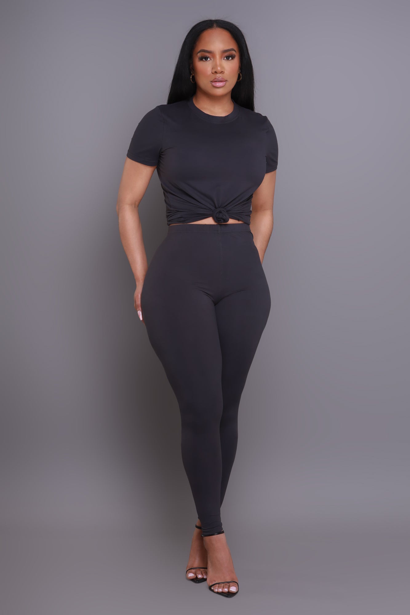 The 30 Second Set - Charcoal Grey Short Sleeve - Swank A Posh