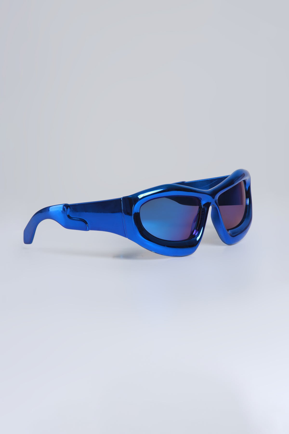 
              On Sight Oversized Bubble Sunglasses - Royal Blue - Swank A Posh
            
