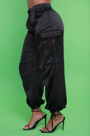 Stacia Satin Cargo Pocket Pant in Black – Krush Clothing Boutique