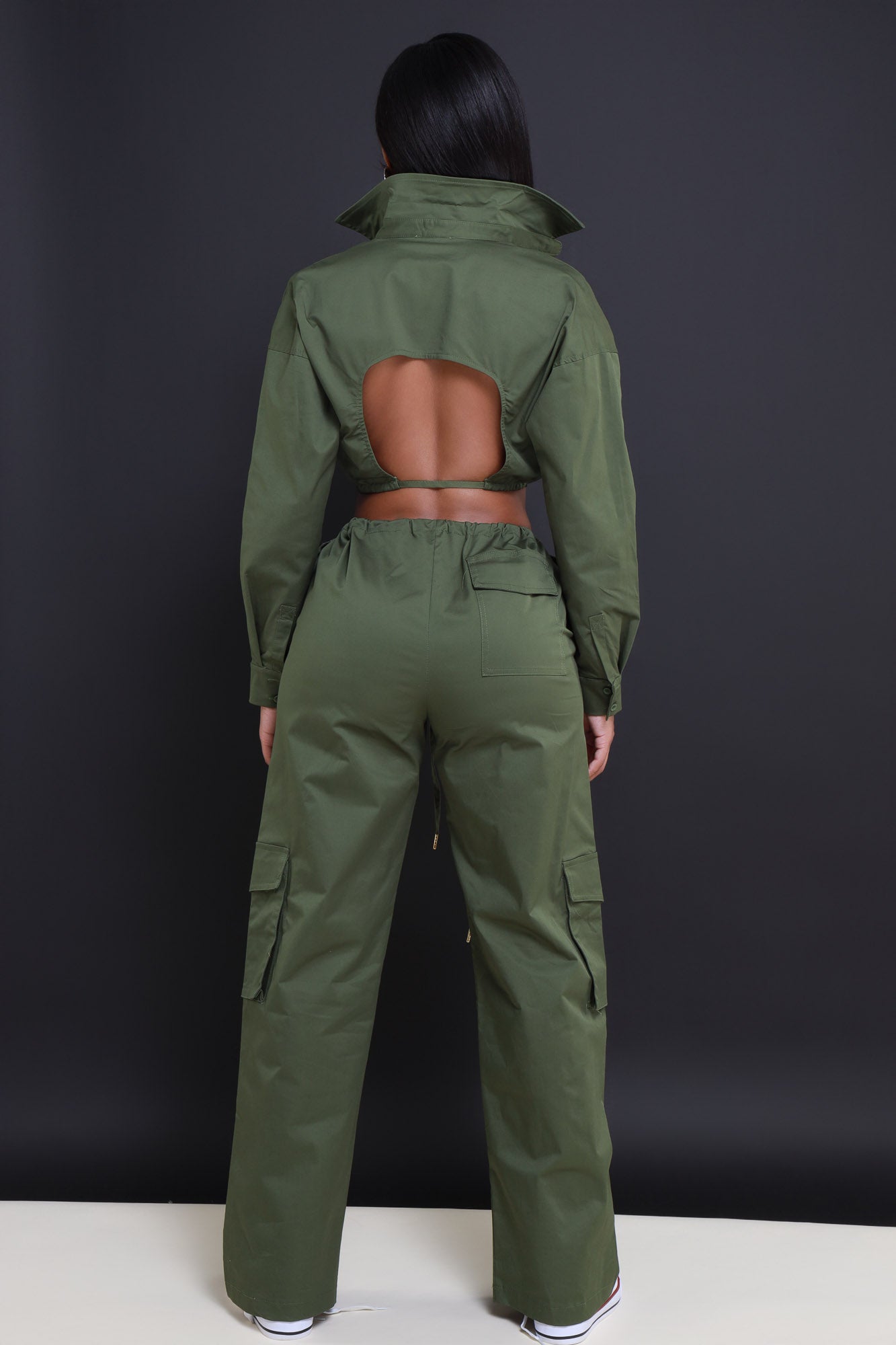 Outfit Of The Day: Olive Green Bomber Jacket & Cargo Pants