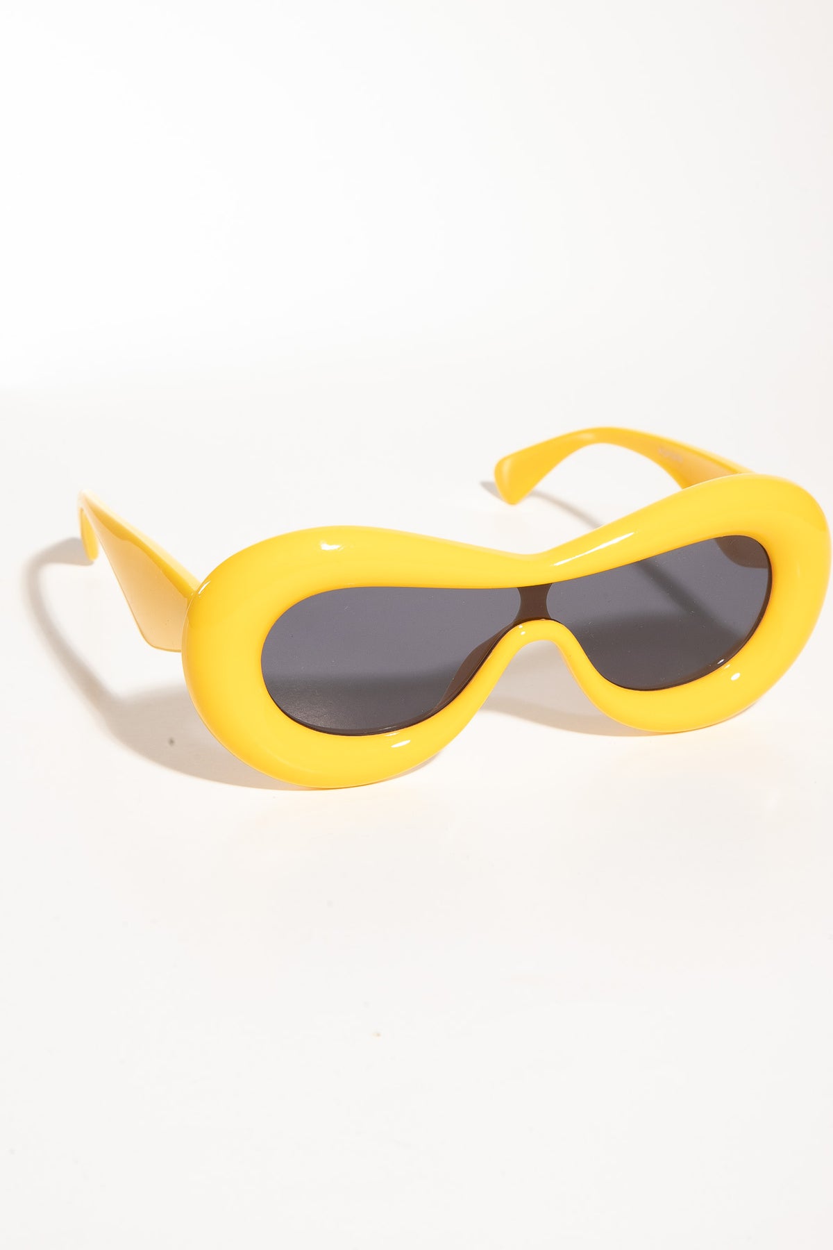 
              Look Alike Retro Framed Sunglasses - Yellow - Swank A Posh
            