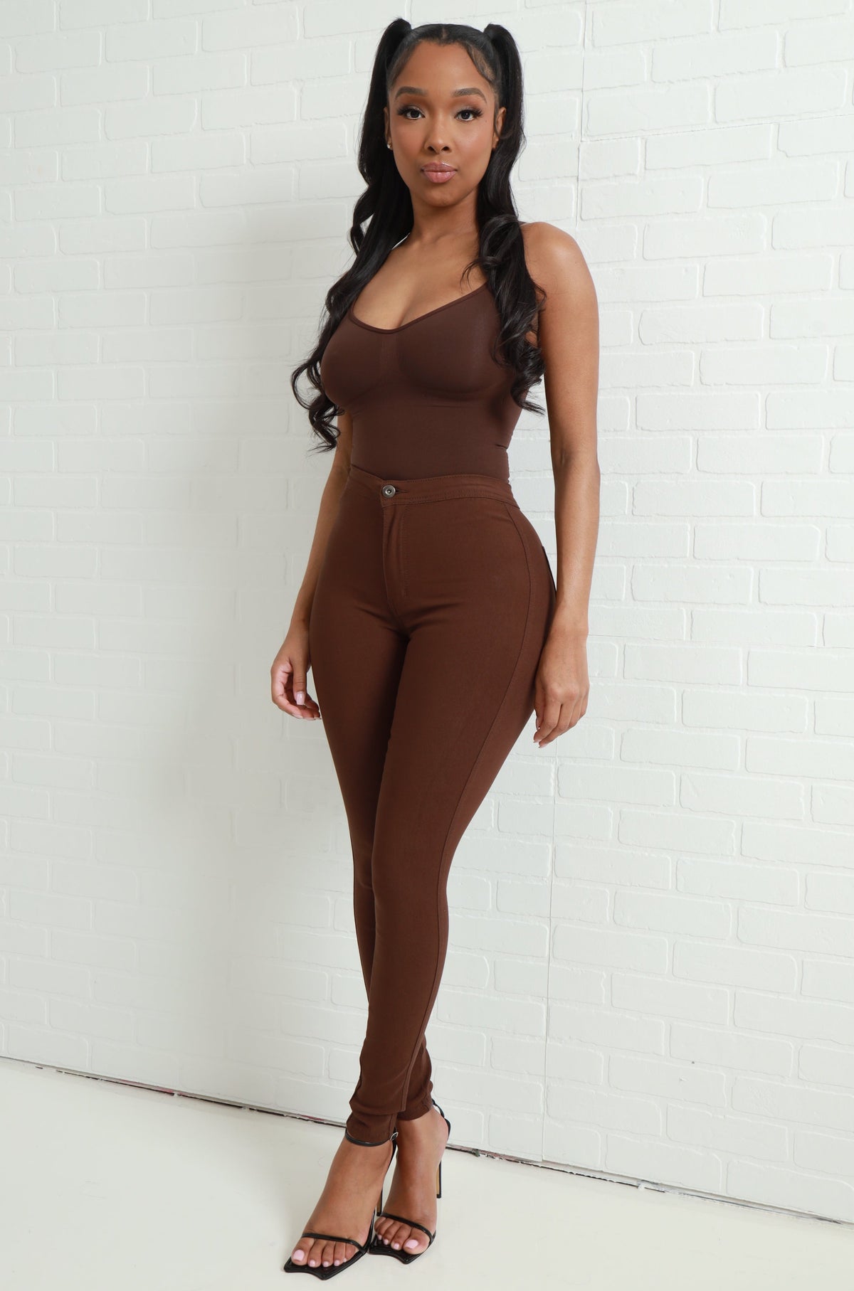 
              Everyday Essential Seamless Sculpting Body Shaper - Brown No. 195 - Swank A Posh
            