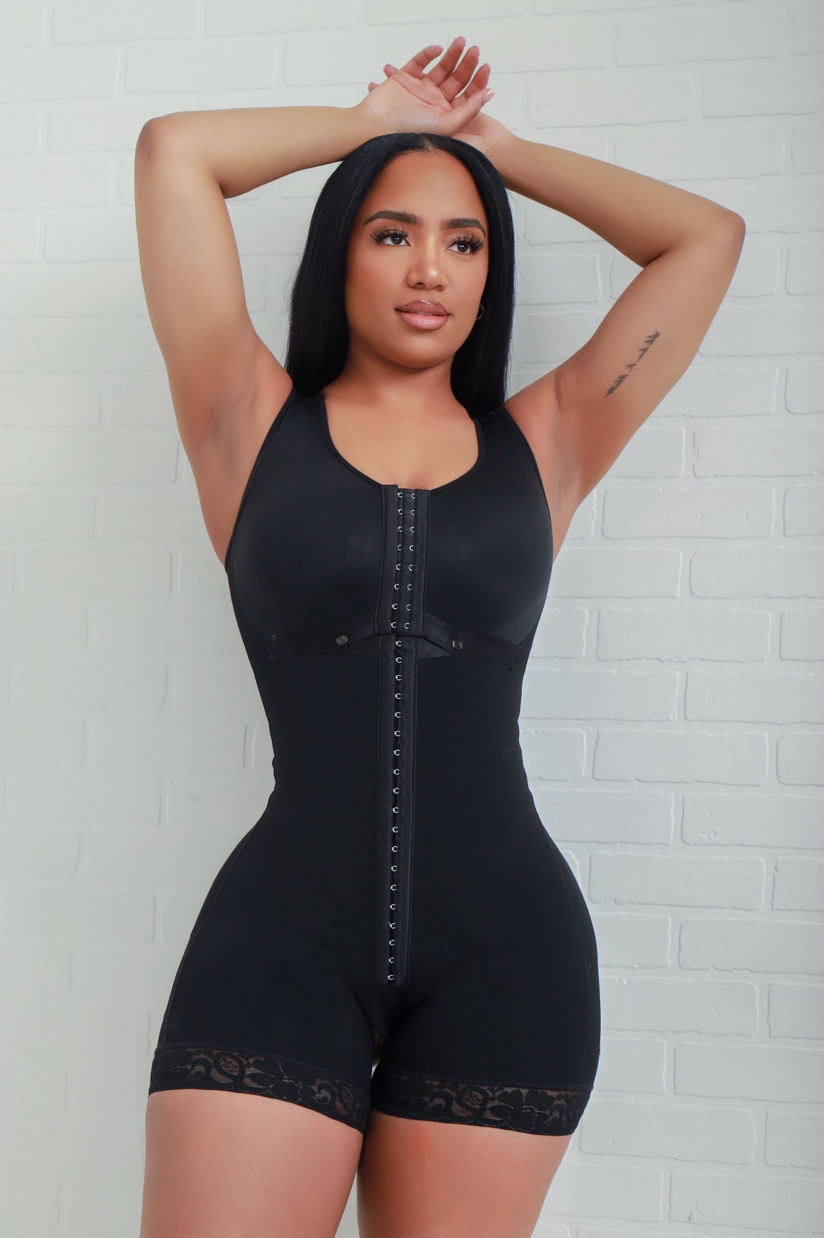 Curvy-Faja: Your Ultimate Fajas Store for Stunning Faja Jeans and
